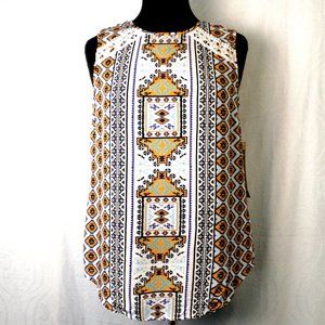 Cute Patterned top with tie up at back neck